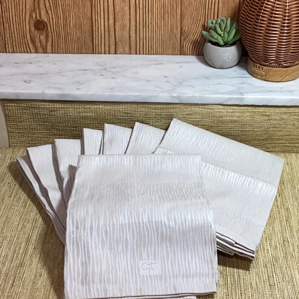 New Garnier-Thiebault 8 21”x 21” Cream 100% Cotton Napkins